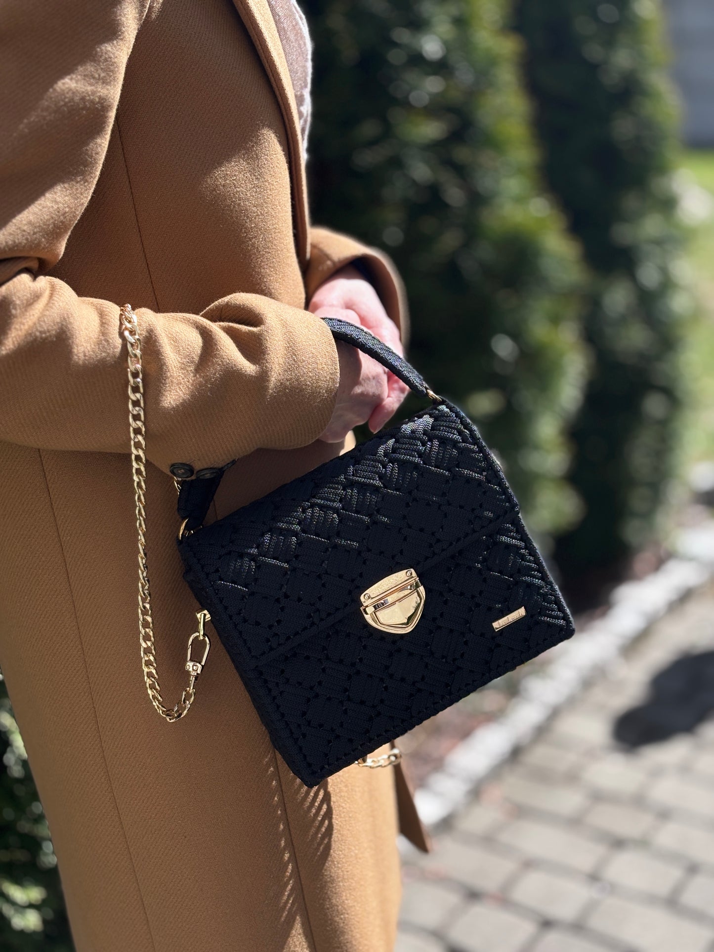 Classic Black