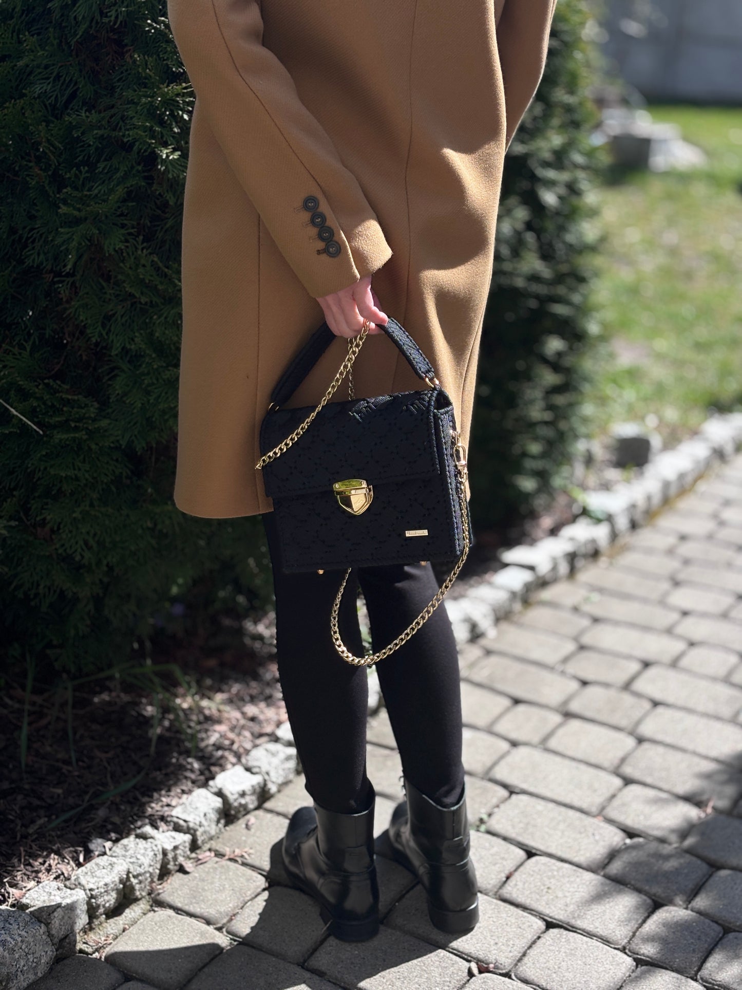 Classic Black